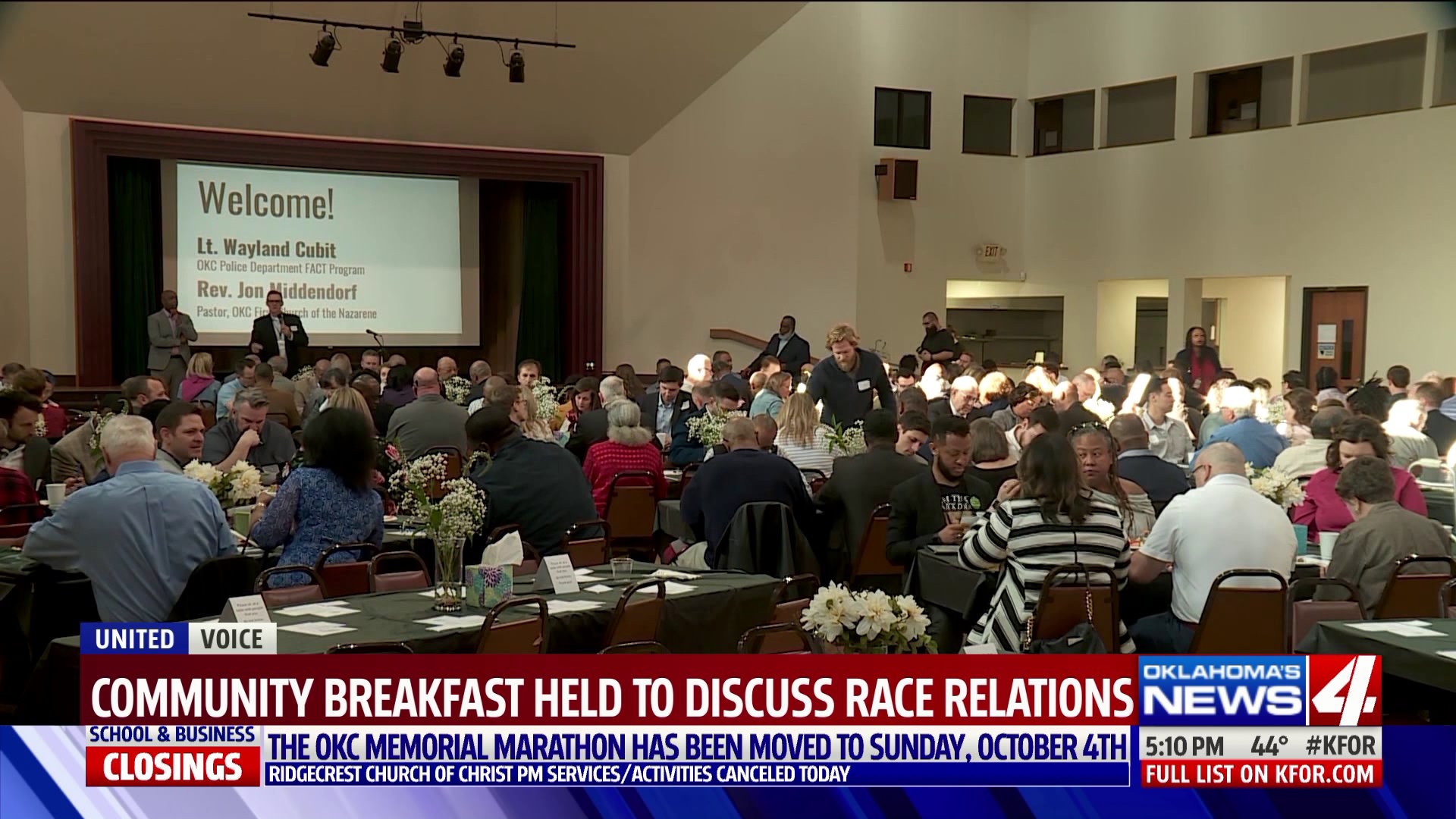 Crowd gathered for Breaking Bread Breakfast