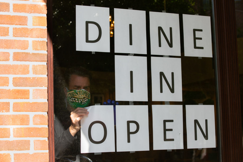 Dine in open sign