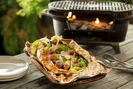 campfire-sausages-and-meats